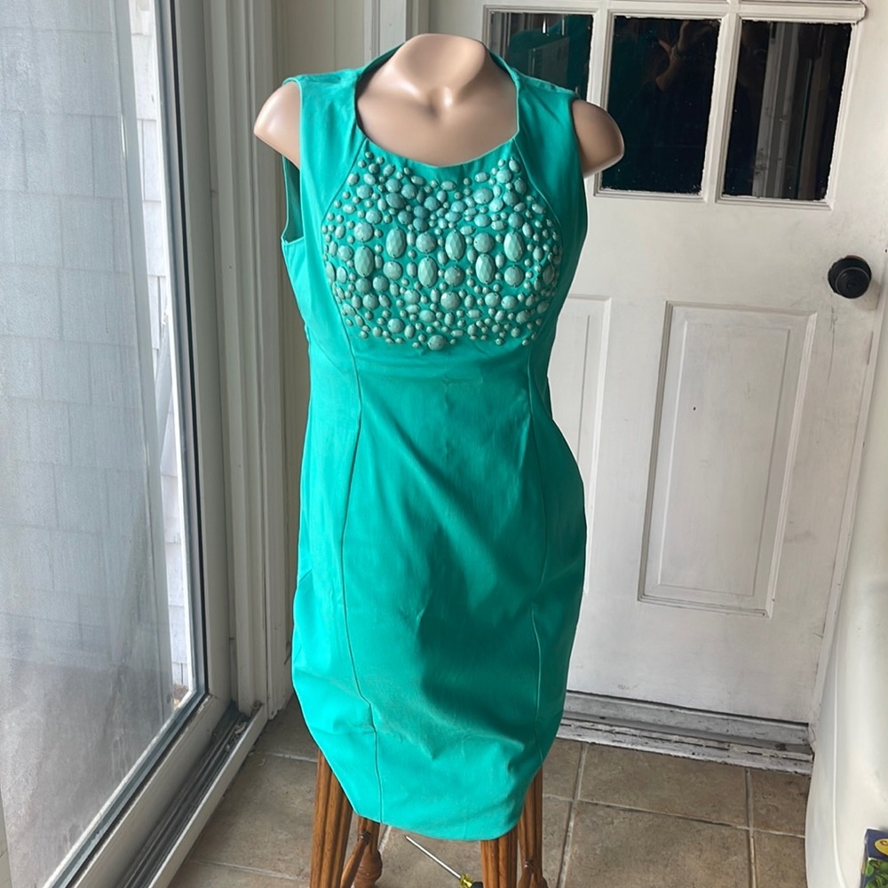 Joseph Ribkoff Sea Foam Green Front Beaded Size 10 Formal Dress / Side zip